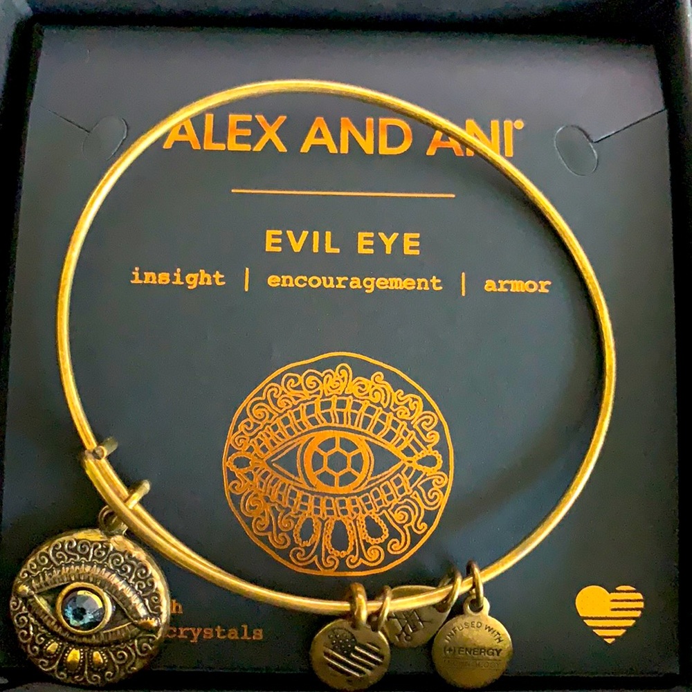 Bracelet - Picture 1 of 3